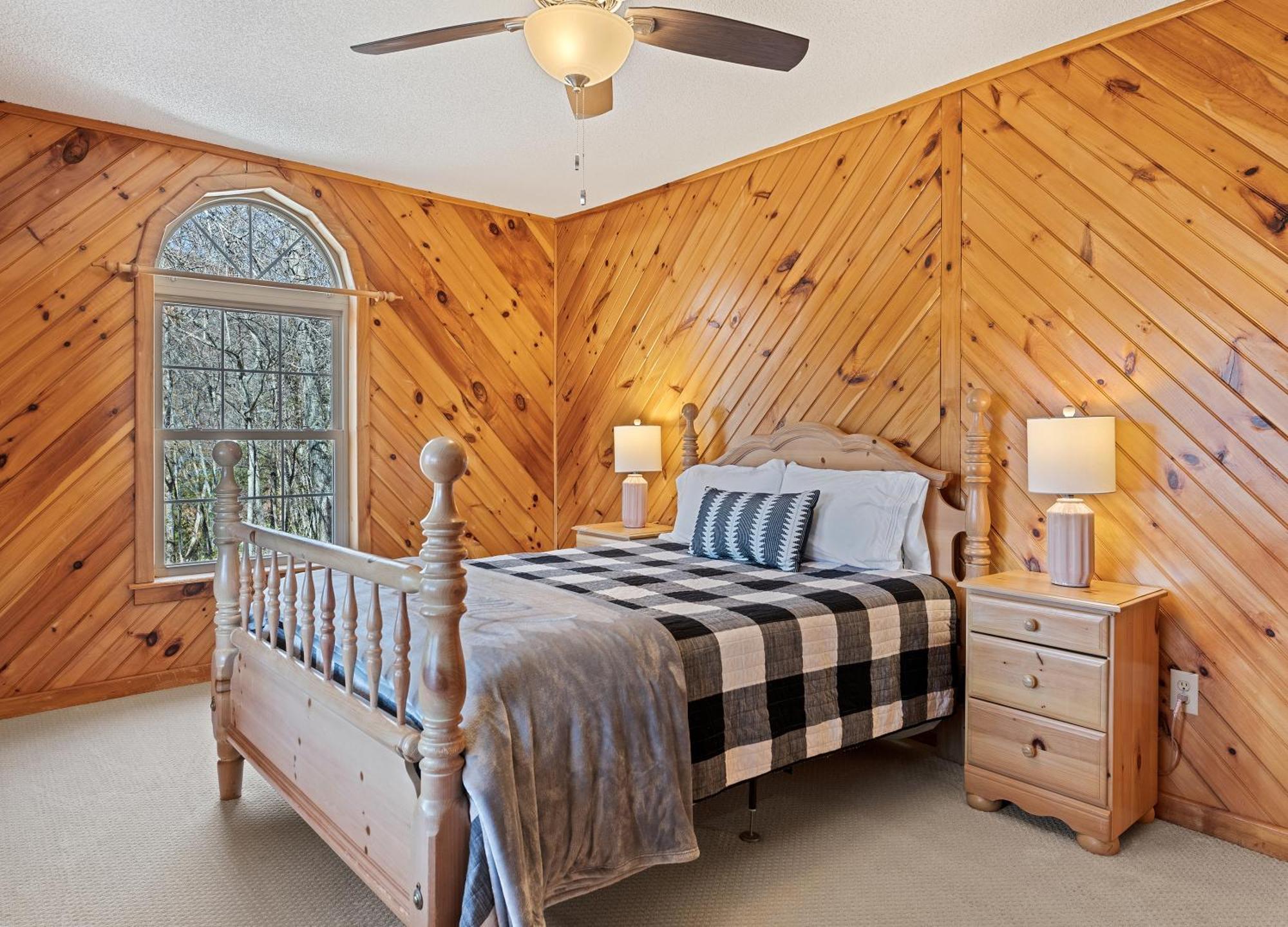 Maggie Valley Cabin With Beautiful Mountain Views, Hottub, Pet Friendly, Gameroom, Fireplace ภายนอก รูปภาพ