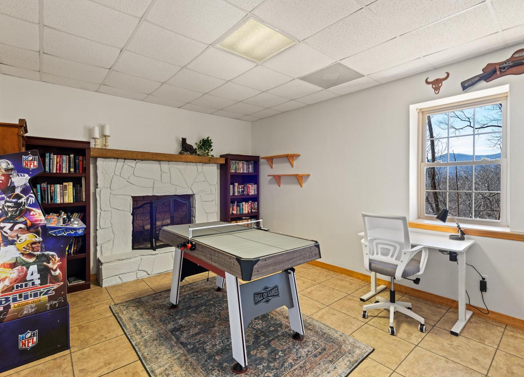 Maggie Valley Cabin With Beautiful Mountain Views, Hottub, Pet Friendly, Gameroom, Fireplace ภายนอก รูปภาพ