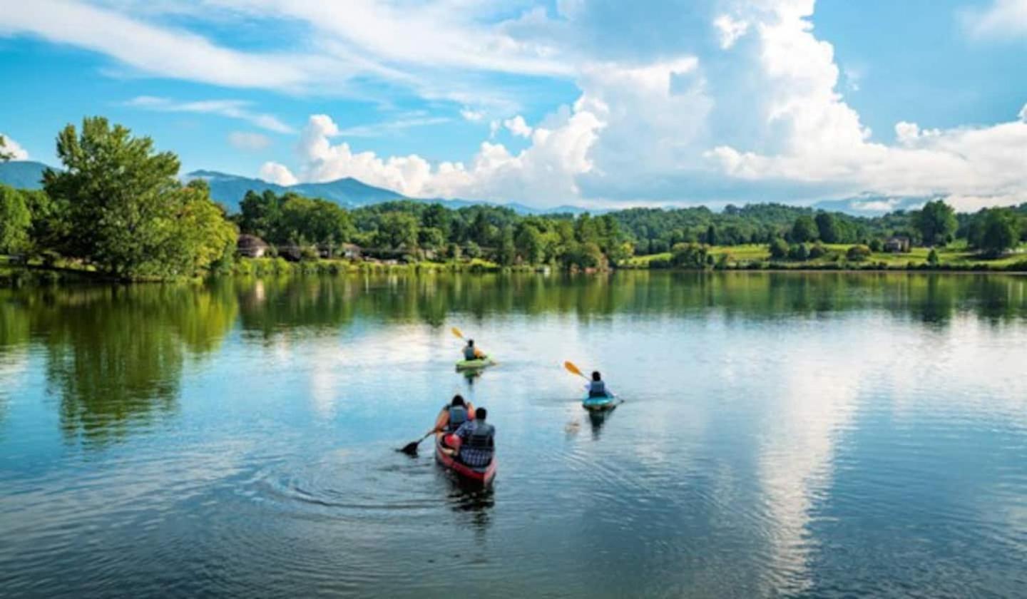 Maggie Valley Cabin With Beautiful Mountain Views, Hottub, Pet Friendly, Gameroom, Fireplace ภายนอก รูปภาพ