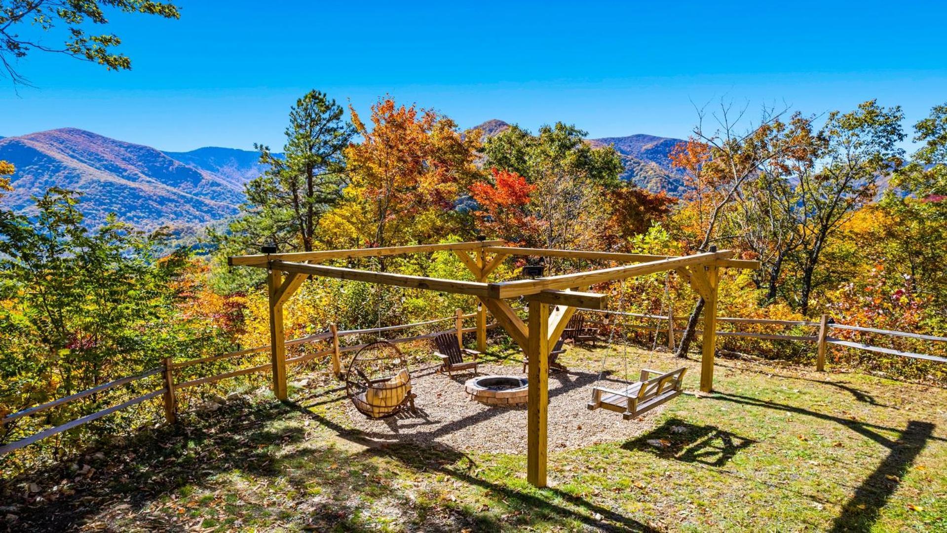 Maggie Valley Cabin With Beautiful Mountain Views, Hottub, Pet Friendly, Gameroom, Fireplace ภายนอก รูปภาพ